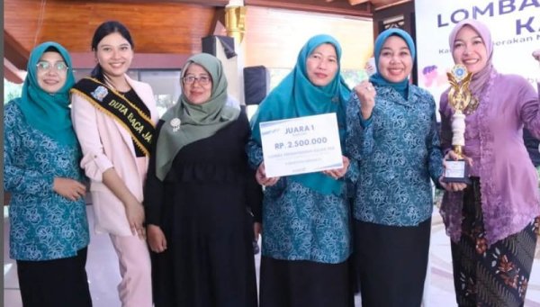 Tim Penggerak PKK Sidoarjo Kampanyekan Gerakan Membaca Ibu dan Anak melalui Dongeng