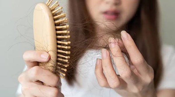 Kenapa Masalah Kesehatan Mental Menyebabkan Rambut Rontok? Simak Penjelasannya