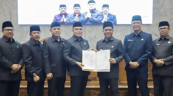 DPRD Kabupaten Bandung Sahkan Dua Raperda menjadi Perda : Penyelenggaraan Pendidikan dan Tatacara Pembentukan Produk Hukum Daerah