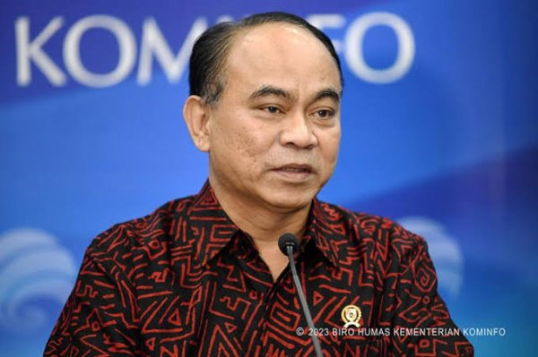 Menkominfo Bongkar Modus Operasi Baru Judi Online via Deposit Pulsa
