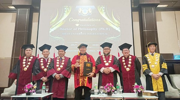Yadi Mulyadi Raih Gelar Doktor Terbaik di Bidang Pendidikan dari Malaysia