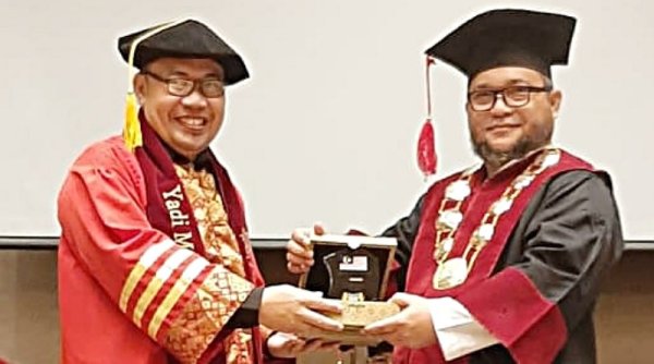 SOSOK | Raih Gelar Doktor Terbaik di Malaysia, Ini Profil Lengkap Yadi Mulyadi