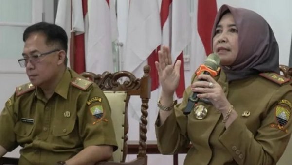 Pj. Sekda Sumedang Tuti Ruswati Ekspos Evaluasi AKIP 2024: Fokus pada Penurunan Stunting dan Kemiskinan