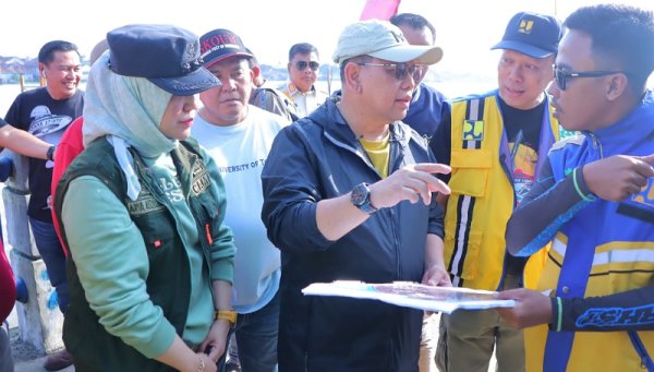 Pj Walikota Palembang, Dr. A. Damenta, Tunjukkan Komitmen Kebersihan dengan Tinjau Gotong Royong di 11 Ulu