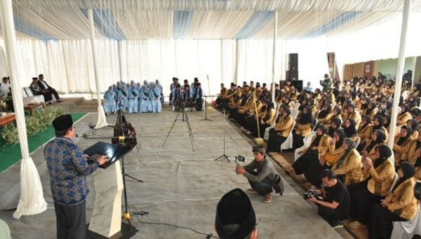 Pj Bupati Yudia Ramli Apresiasi Peran Pondok Pesantren Salafiyah Khaira Ummah dalam Mendidik Generasi Muda