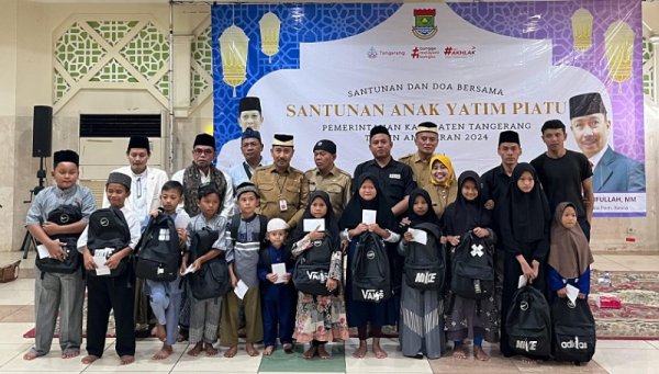 Pemkab Tangerang Santuni 100 Anak Yatim Piatu pada 10 Muharram di Masjid Agung Al Amjad