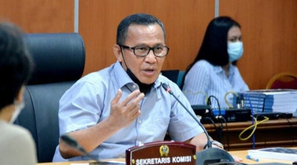 Jhonny Simanjuntak Minta Disdik Jakarta Pertimbangkan Pemutusan Kontrak 107 Guru Honorer