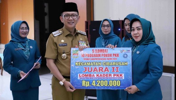 Pengukuhan Ketua TP PKK Desa dan Bunda PAAREDI di Kabupaten Bekasi: Langkah Strategis Memperkuat Kesejahteraan Keluarga dan Pemberdayaan Ekonomi