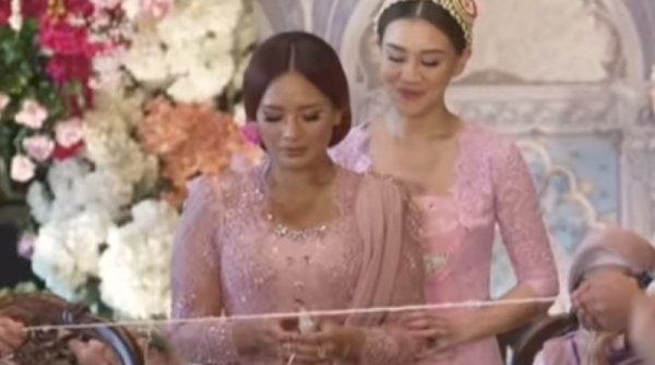 Kontroversi Aaliyah Massaid di Media Sosial: Netizen Cibir, Zahwa Massaid Bantah