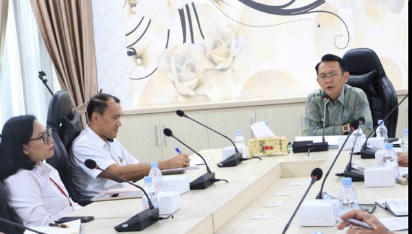 Pj Bupati Bekasi dan Kepala BPPW Jabar Bahas Solusi Pengolahan Sampah Senilai Rp 50 Miliar