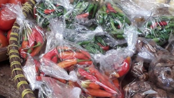 Pedagang Pasar Sumedang Gunakan Strategi Unik Hadapi Lonjakan Harga Cabai Rawit