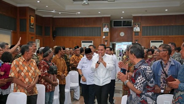 Surabaya Raih Penghargaan: 324 Pendonor Darah Terima Satya Lencana Kebaktian Sosial dari Presiden Jokowi