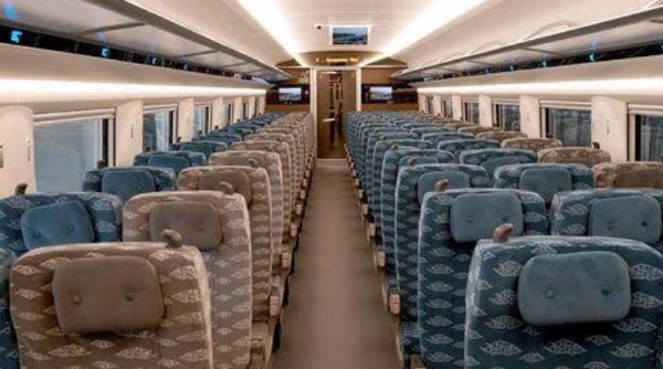 Enam Kasus Hilangnya Bantal dari Kereta Cepat Whoosh hingga Juli 2024