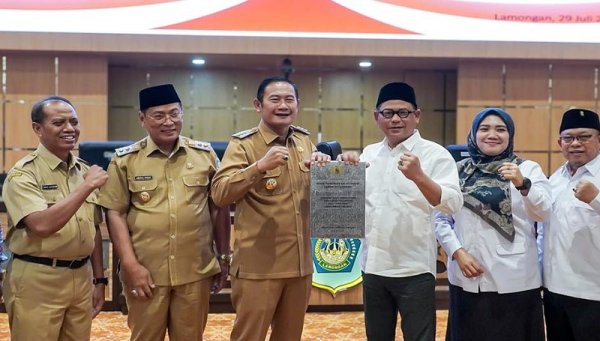 APBD dan KUA PPAS 2024 Disetujui: Sinergi Pembangunan Lamongan Diharapkan Meningkat