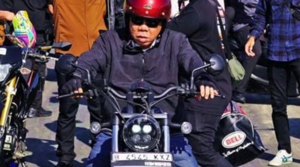 Menteri PUPR Basuki Hadimuljono Nikmati Akhir Pekan dengan Naik Moge Honda Rebel 500 yang Pajaknya Ternyata Belum Diperpanjang