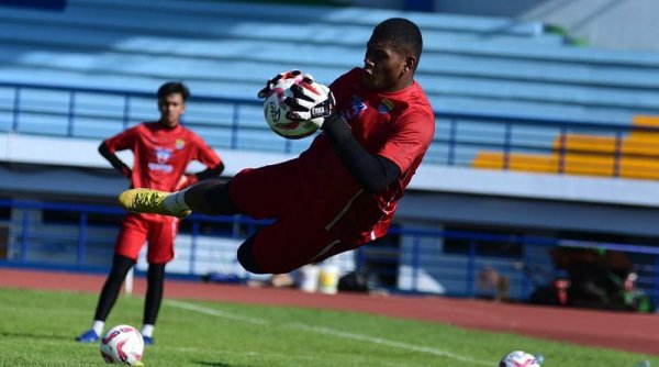 Kiper Persib Bandung dalam Kondisi Prima Menjelang Liga 1 2024/2025
