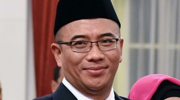 Janji Manis Ketua KPU Hasyim Asy'ari dari Memberi Biaya Keperluan Hingga Menjaga Nama Baik Seumur Hidup