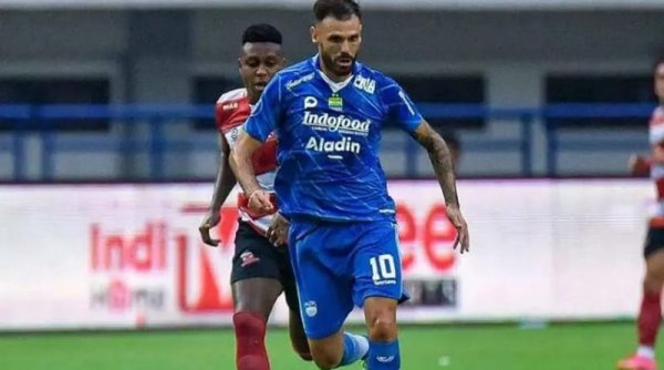 Persib Bandung Berpeluang Pertahankan Tyronne del Pino yang Bersinar di Liga Thailand