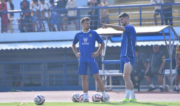 Skuad PERSIB Memperkuat Tim dengan Kehadiran Marc Klok dan Mateo Kocijan