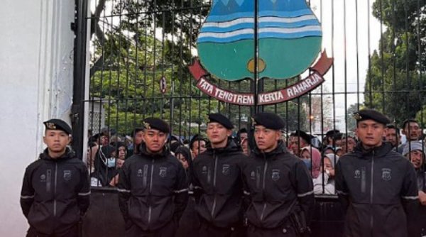 Polres Garut Jamin Keamanan Pemulangan Jemaah Haji Kloter 39 Gelombang 2