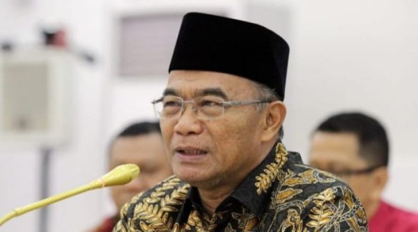 Program Makan Bergizi Gratis: Menko PMK dan Tim Prabowo Matangkan Anggaran