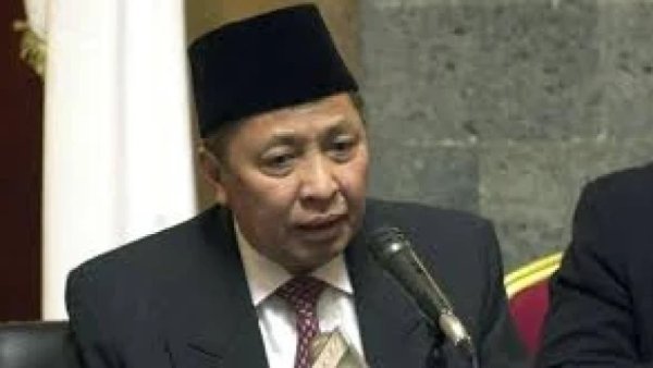 Hamzah Haz: Mengenang Sosok Wakil Presiden Kesembilan RI yang Berdedikasi