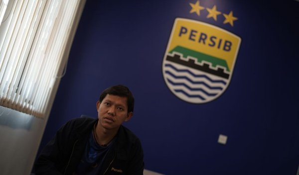 Adam Alis Setyano Resmi Gabung Persib Bandung, Incar Prestasi Gemilang di Liga 1 dan ACL 2!
