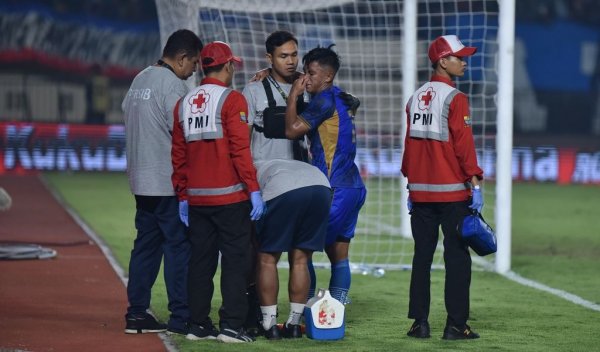 Febri Hariyadi Cedera Lutut Parah, Kondisi Masih Diperhatikan