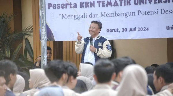 Sekretaris Daerah Jawa Barat Lepas 1.136 Mahasiswa UNIGA untuk KKN Tematik, Fokus pada Pencegahan Stunting dan Kemiskinan Ekstrem