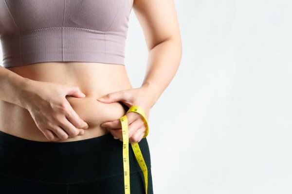 Tips Sixpack Dengan Rebahan, Lakukan Olahraga Ini