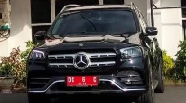 Mobil Dinas Mewah Pemkab Polewali Mandar Jadi Sorotan, Pj Gubernur Sulbar Perintahkan Lelang