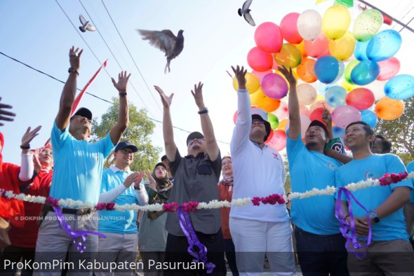 Bupati Pasuruan Ajak Masyarakat Tingkatkan Semangat Berwirausaha di Car Free Day Dusun Ketapan
