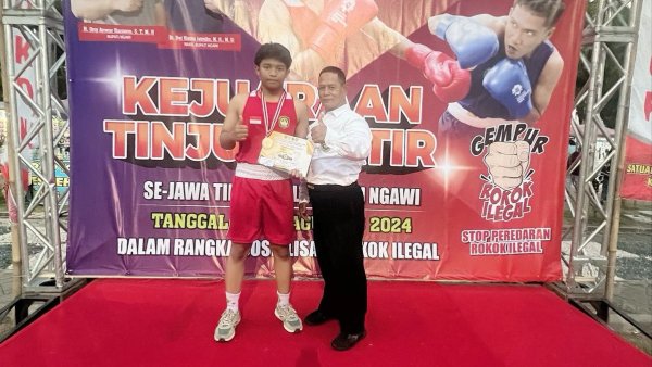 Siswa MTsN 3 Surabaya Raih Juara I Tinju Amatir se-Jawa Timur