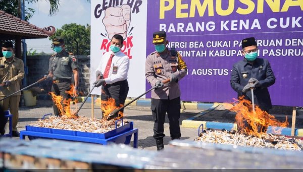 Pemerintah Kabupaten Pasuruan Musnahkan Barang Kena Cukai Ilegal Senilai Rp 10,74 Miliar