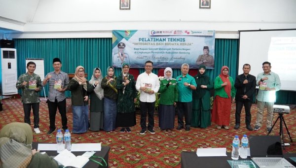 Penguatan Integritas dan Budaya Kerja, Kang DS: Komitmen Pemkab Bandung Peningkatan Kualitas Pendidikan