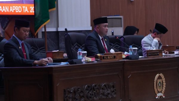 Rapat Paripurna: Pj Bupati Bogor Asmawa Tosepu dan DPRD Kabupaten Bogor Sepakati Raperda Pertanggungjawaban APBD 2023