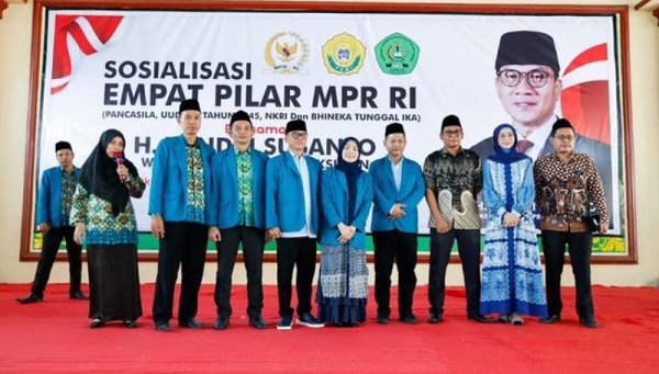 Wakil Ketua MPR Yandri Susanto: Pendidikan adalah Kunci Sukses Dunia dan Akhirat