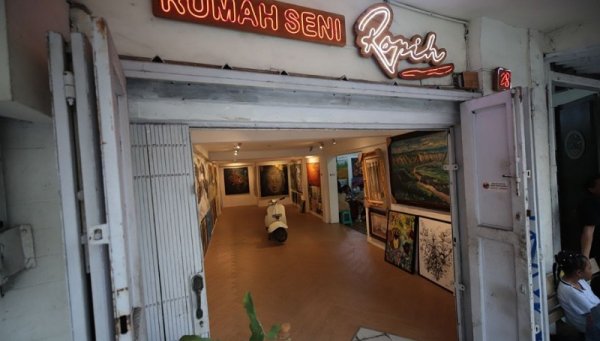 Jalan Braga: Wisata Sejarah dan Seni yang Memikat di Kota Bandung