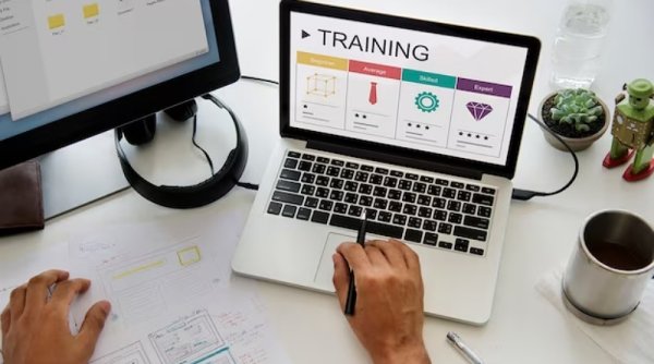 5 Alasan Fresh Graduates Harus Mempertimbangkan Karier di Bidang Customer Experience
