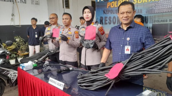 Dua Bersaudara di Sukabumi Curi Kabel Tower Telkomsel, Kakak Ditangkap Adik Buron
