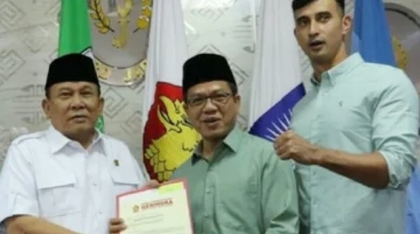 Gerindra Serahkan B1KWK untuk Dadang Supriatna-Ali Syakieb di Pilbup Bandung 2024