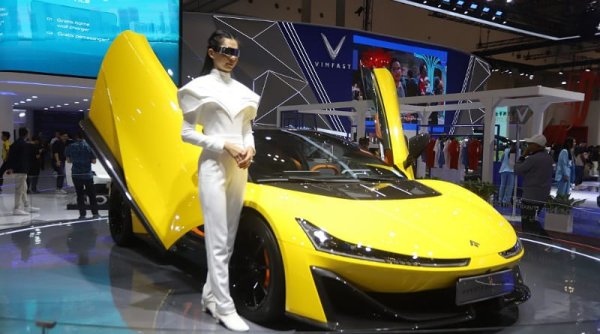 GIIAS 2024: Ajang Gempuran Kendaraan Listrik dari Tiongkok, AION Hadirkan Supercar HYPTEC SSR