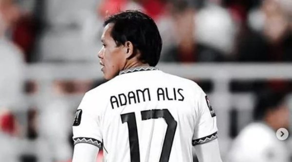 Adam Alis Siap Patahkan Kutukan di Liga Indonesia Bersama Persib Bandung