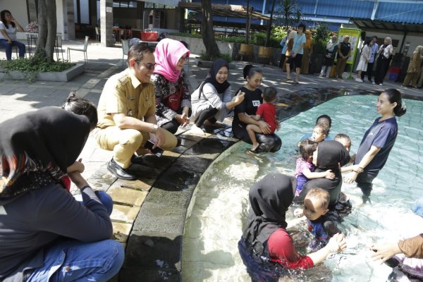 Program Bening: Upaya Inovatif Kecamatan Bandung Kidul Atasi Stunting Melalui Berenang