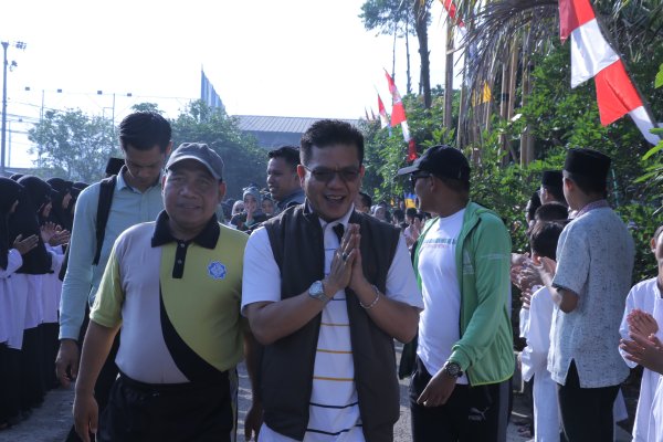 Bupati Dadang Supriatna dan Ketua KORMI Launching Senam Bandung Bedas Serentak se-Kabupaten Bandung