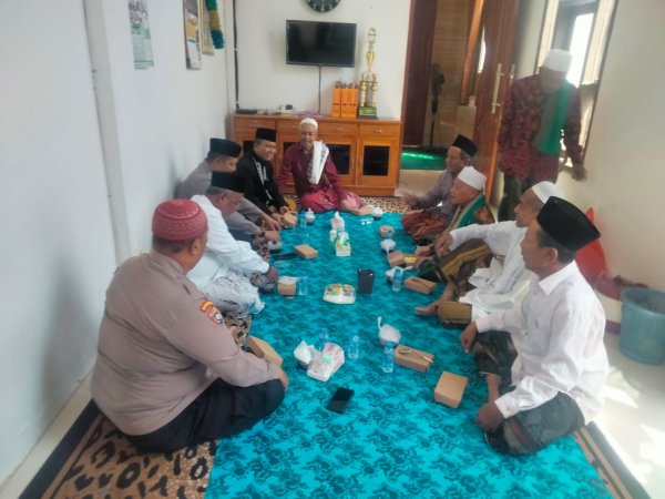 Pesan Kamtibmas Kapolsek Tulangan di Masjid Nurul Huda