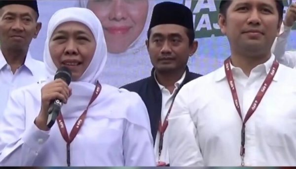 Khofifah-Emil Resmi Daftar sebagai Calon Gubernur-Wakil Gubernur Jatim, Gunakan Motor Listrik
