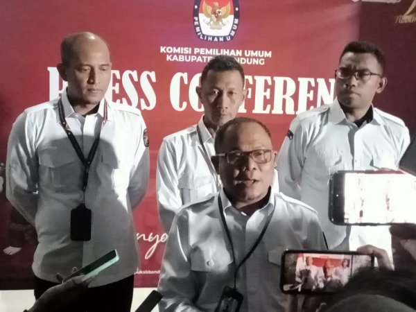 KPU Pastikan Pilkada Bandung Di Ikuti Dua Pasangan Calon