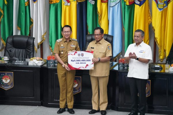 Pemerintah Kabupaten Bekasi Raih Penghargaan Pengendalian Inflasi dari Kemenkeu dan Kemendagri