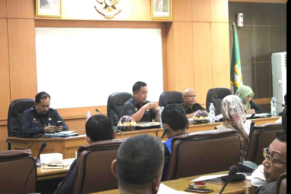 Bupati Bekasi Dedy Supriyadi Siap Tangani Kekeringan Lahan Pertanian